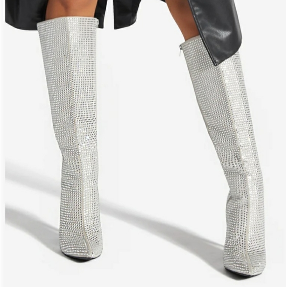 Pedrina Pointed-Toe Boot - Picture 3 of 5